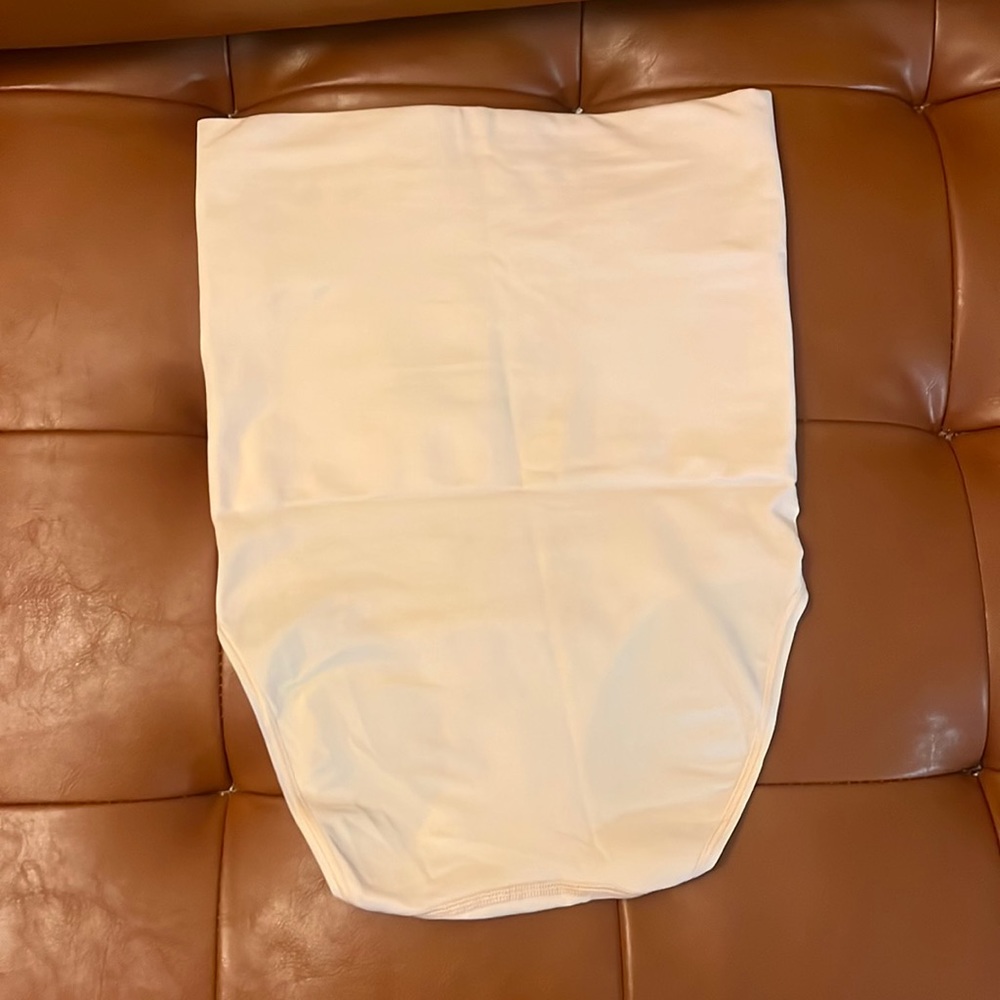 Light pink shapewear